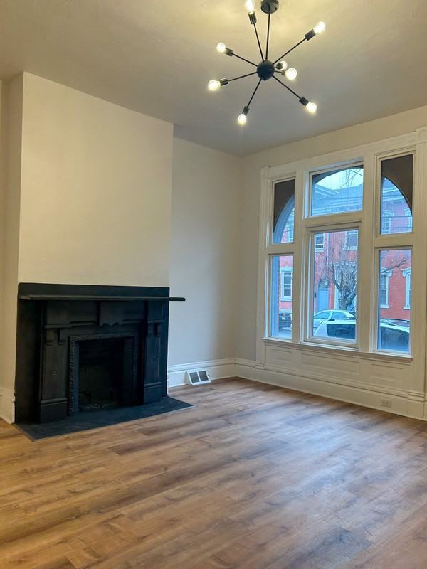 2326 Sarah St #1 - Photo 7 of 26