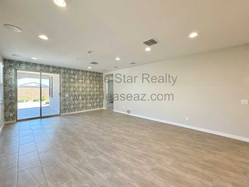 5919 S 25th Dr - Photo 7 of 22