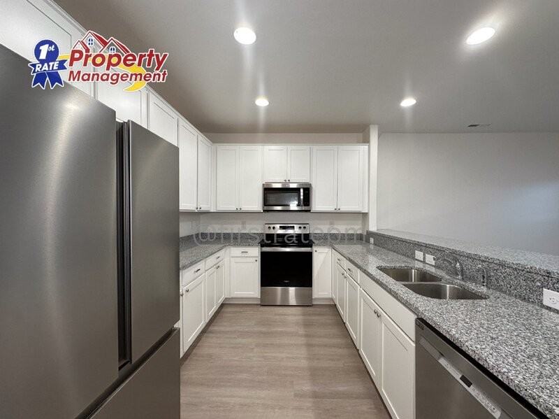 5559 E Bollo St - Photo 6 of 23