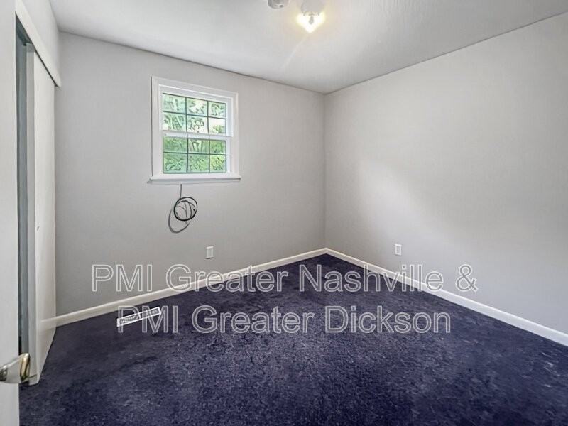 121 Old Columbia Rd #4 - Photo 7 of 11