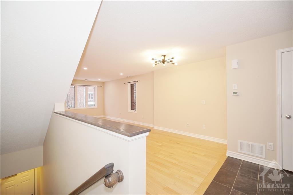 462 LeBoutillier Avenue - Photo 2 of 26