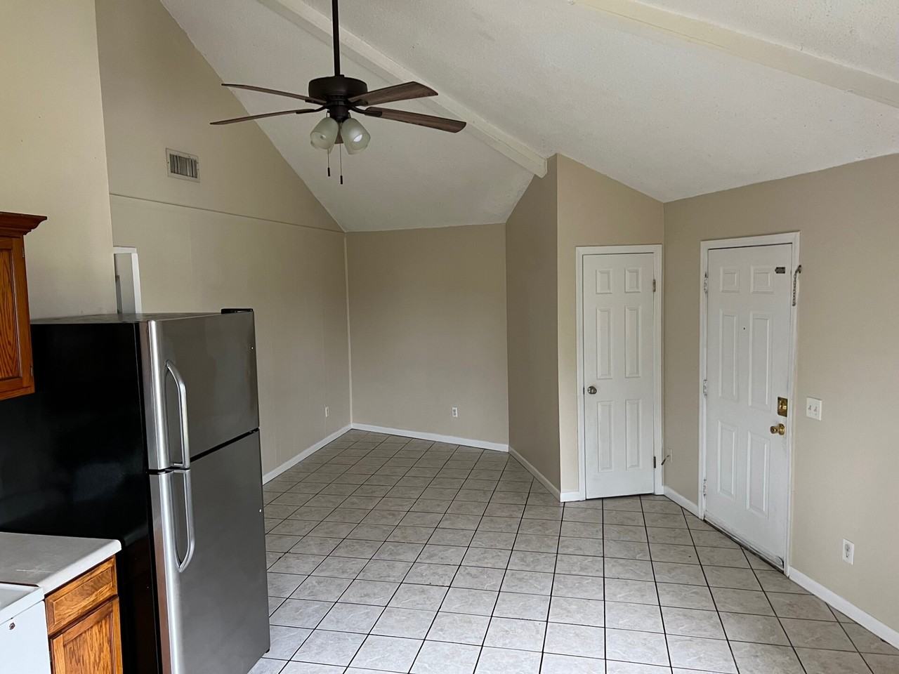 920 Helen Avenue - Photo 2 of 13