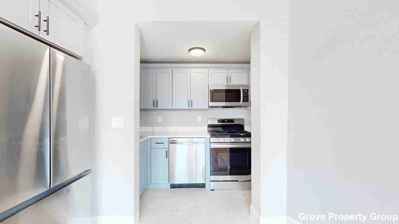 181 Highland St #1 - Photo 6 of 22