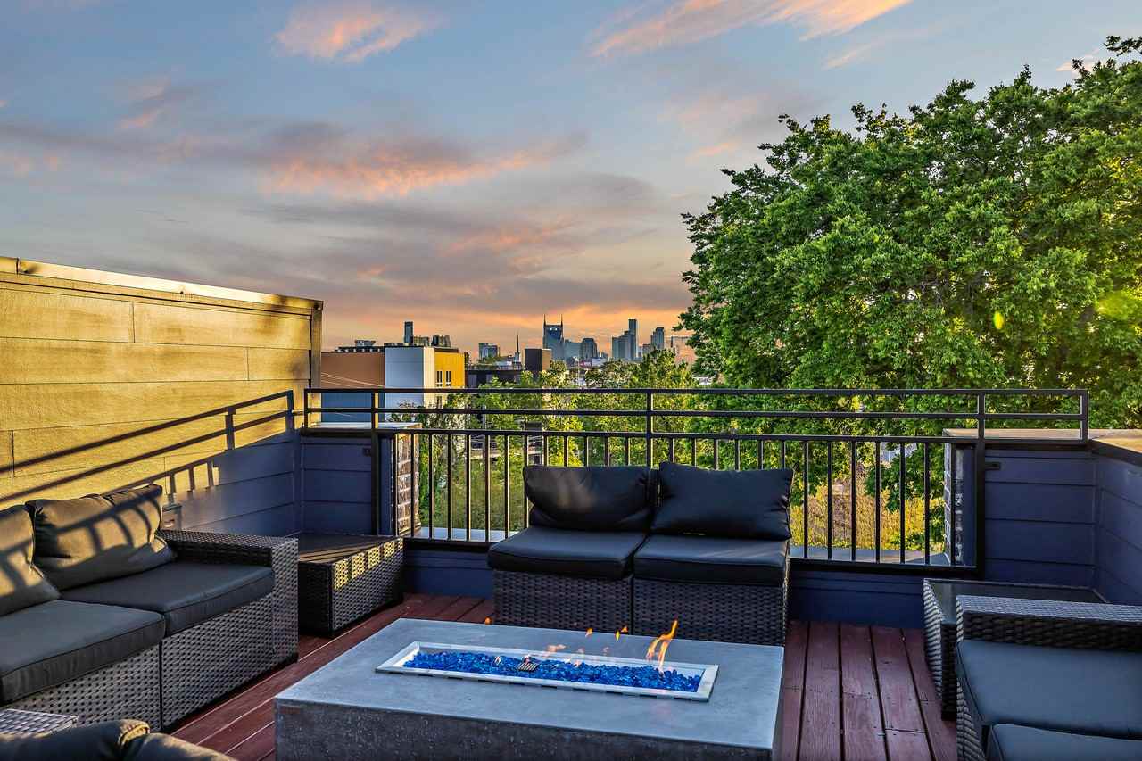 Oasis Townhomes - Photo 3 of 9