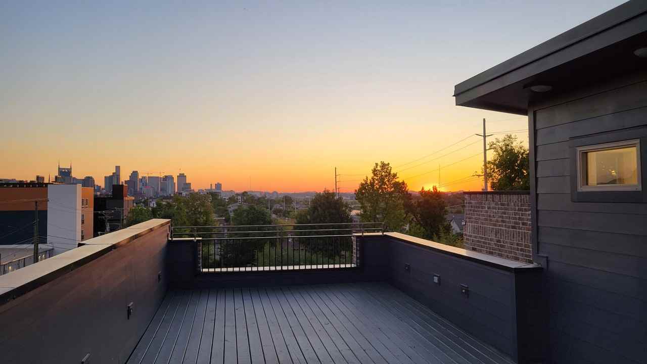 Oasis Townhomes - Photo 5 of 9