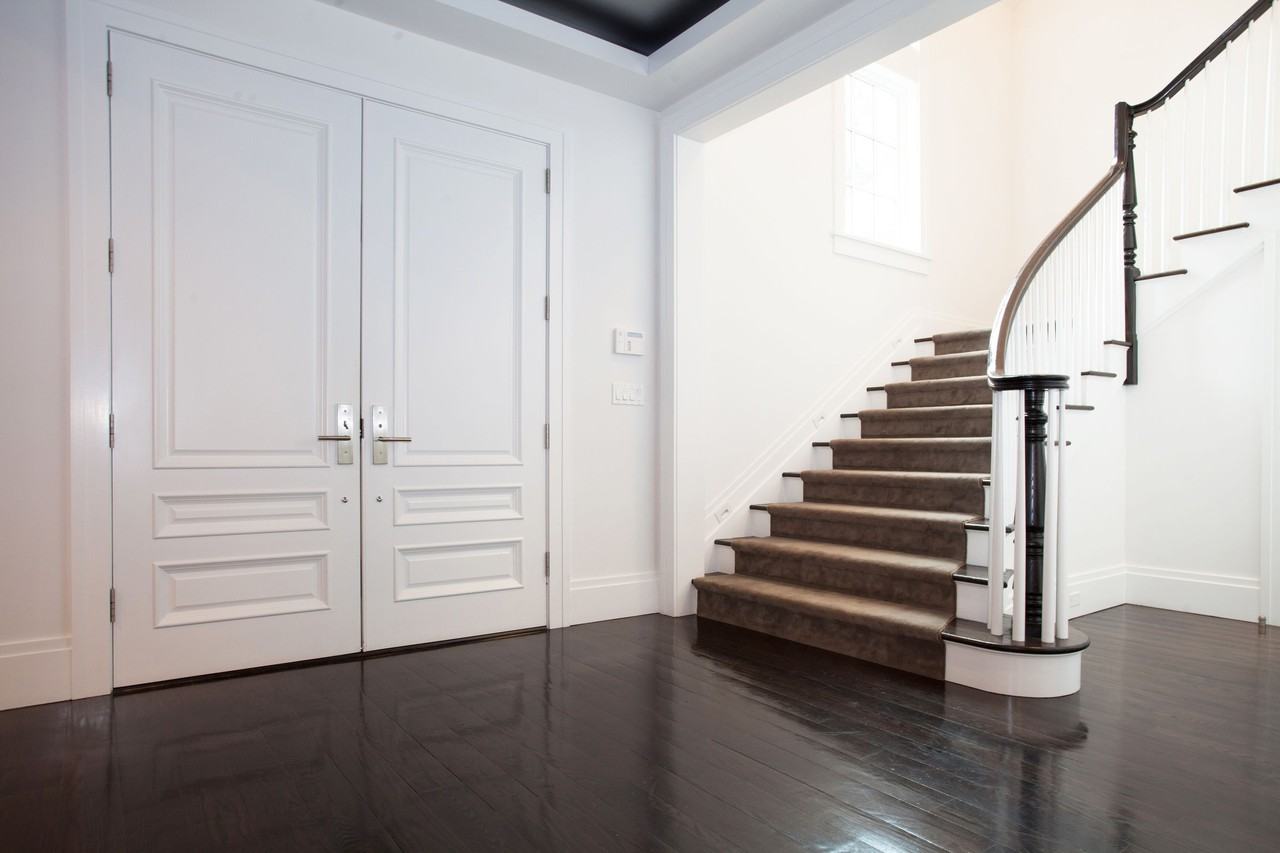 121 Anderson Ave - Photo 3 of 39