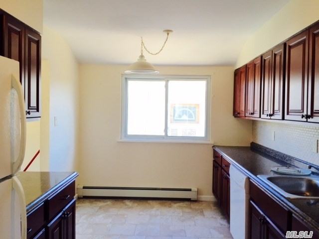 60 Florida Ave - Photo 3 of 14