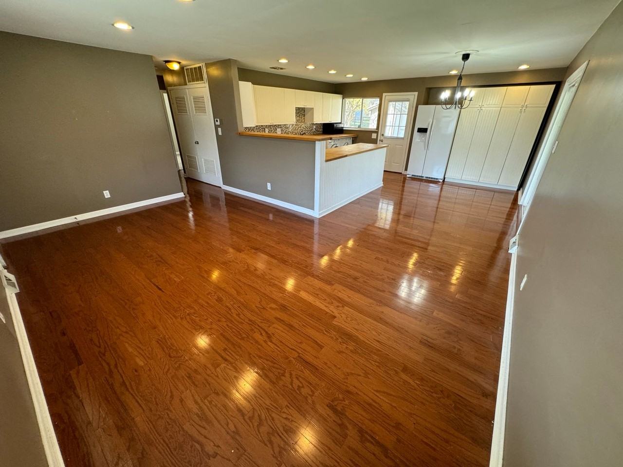 3040 Rightmire Blvd - Photo 4 of 36