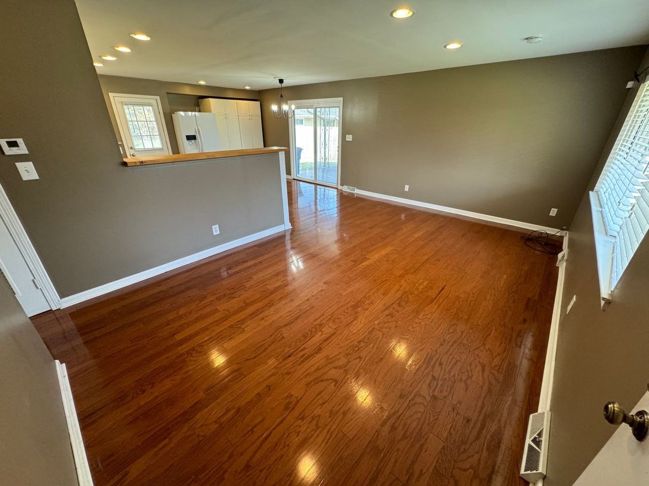 3040 Rightmire Blvd - Photo 2 of 36