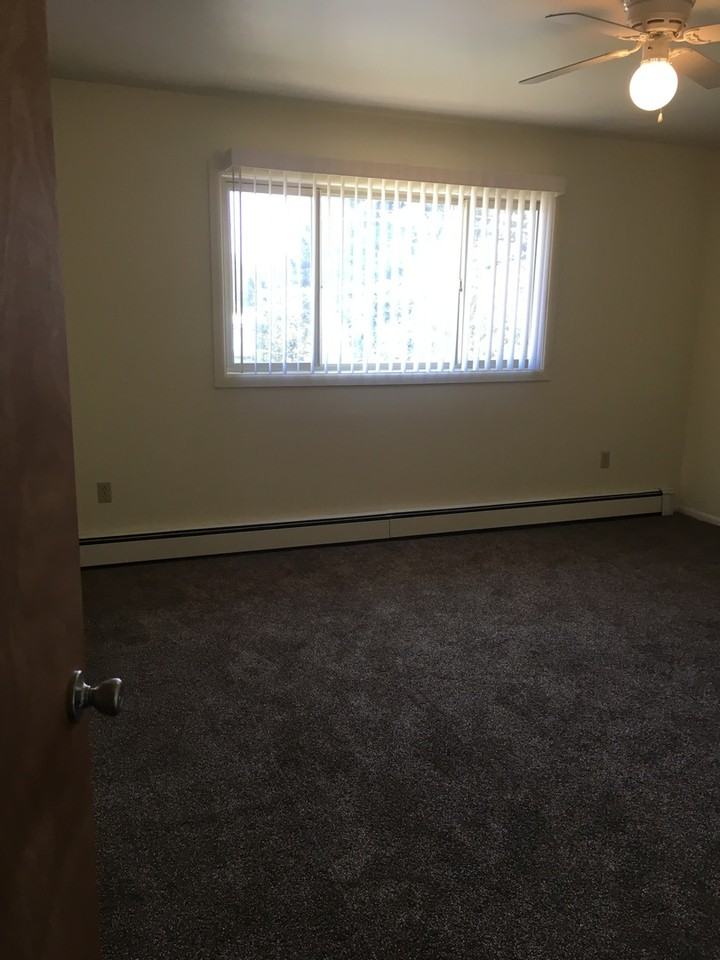 1604 Durston Rd - Photo 3 of 24