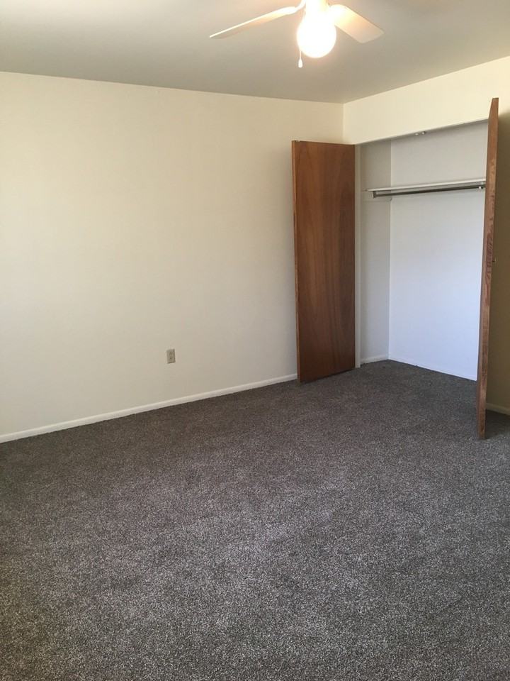 1604 Durston Rd - Photo 4 of 24