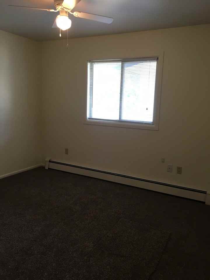 1604 Durston Rd - Photo 5 of 24