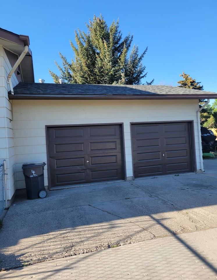 1604 Durston Rd - Photo 3 of 34