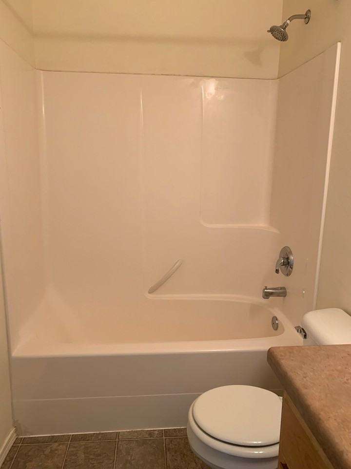 916 Shirley Pl #E - Photo 6 of 31