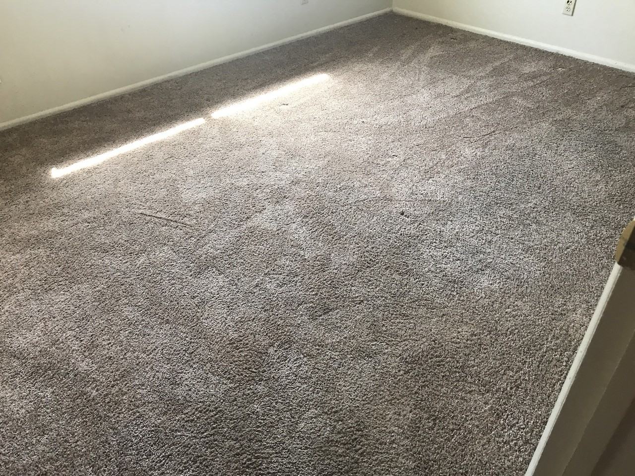 988 W 300 S - Photo 3 of 6