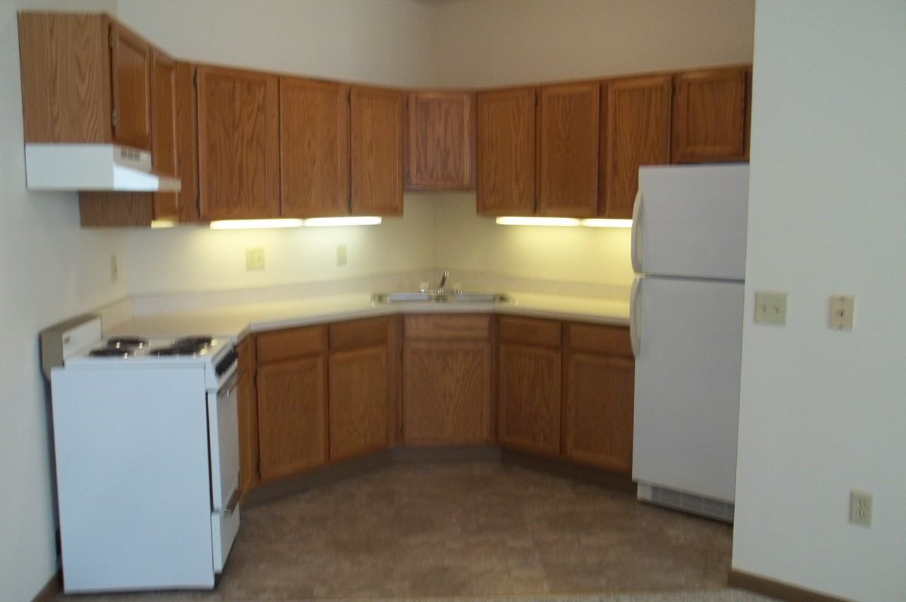 Civic Arms Apartment Homes - Photo 7 of 14