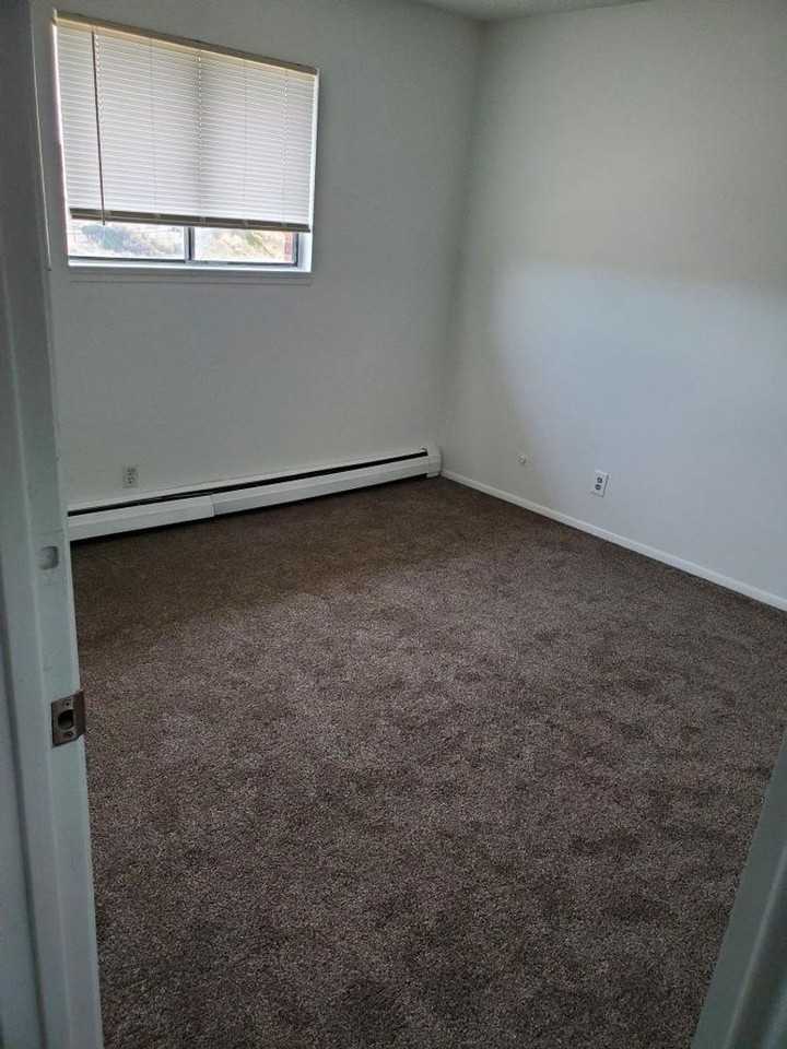 619 Sun - Photo 2 of 10