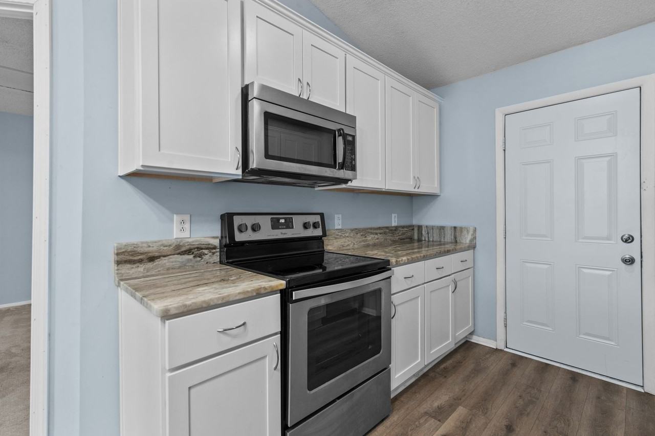 1444 Sangaree Cir - Photo 2 of 25