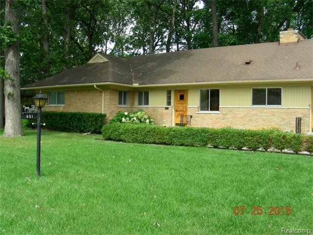 651 Woodcrest Dr - Photo 2 of 46