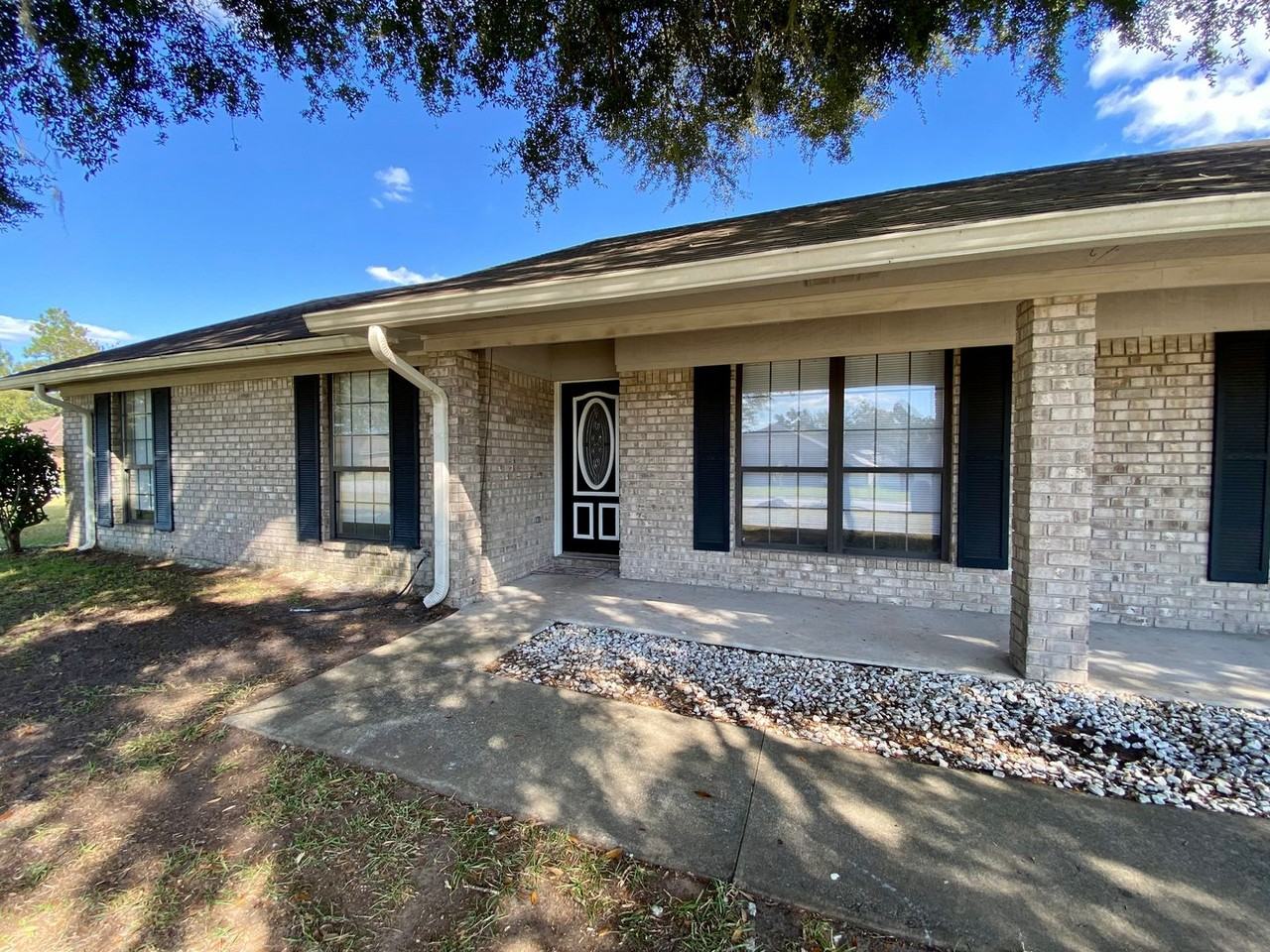 1420 Coalition Cir - Photo 3 of 31