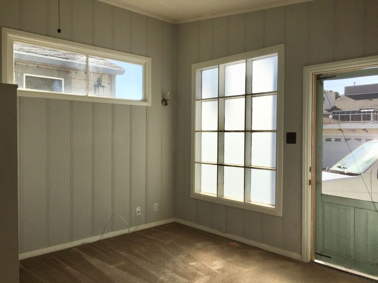 345 Cahuenga Dr - Photo 2 of 10