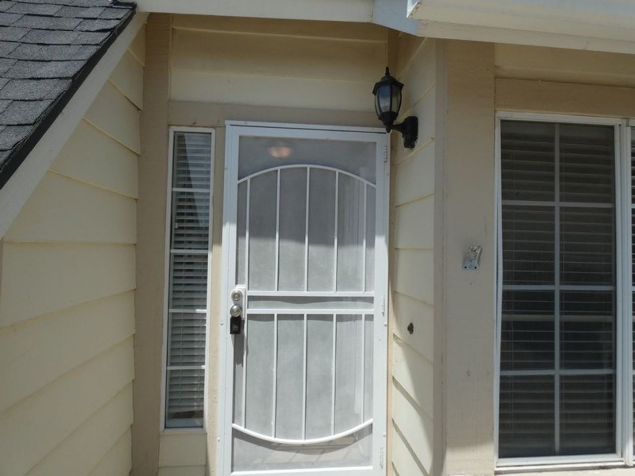 303 Hartnell Rd - Photo 2 of 21