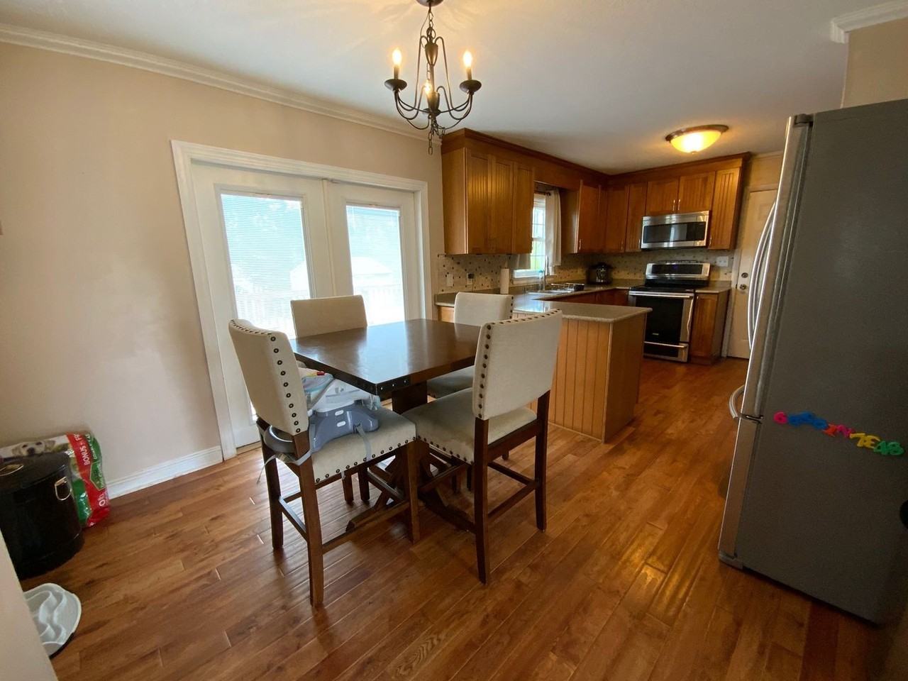 205 Jupiter Ct - Photo 3 of 14