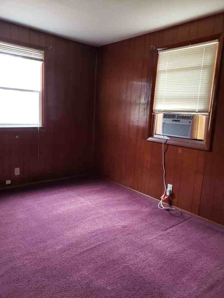 1407 Se Marsters Ave - Photo 7 of 12