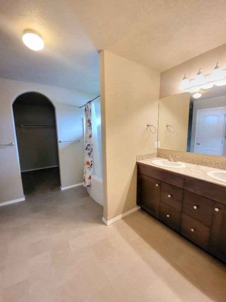 11175 W Blaine Ave - Photo 5 of 10