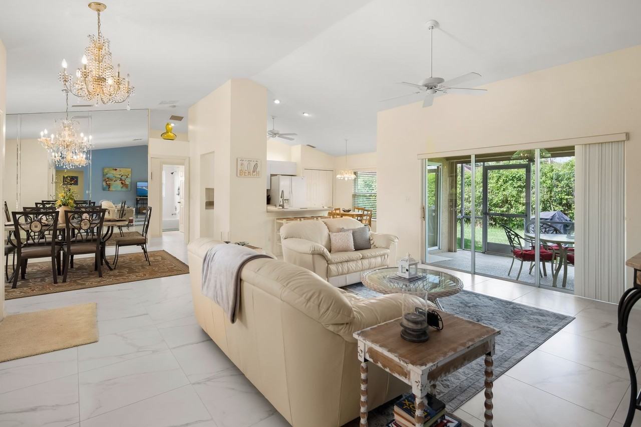 78 Sand Hill St - Photo 2 of 18