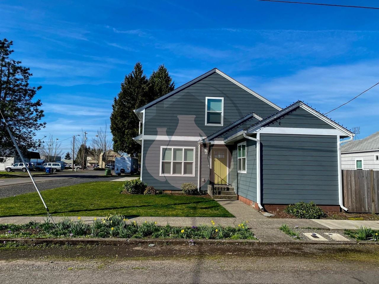 1515 N 2nd Ave - Photo 2 of 9
