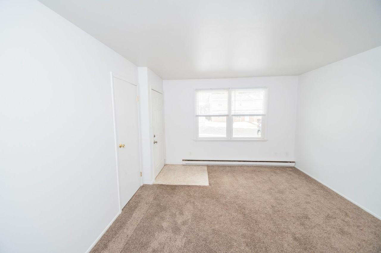 2190 Gina St - Photo 4 of 13