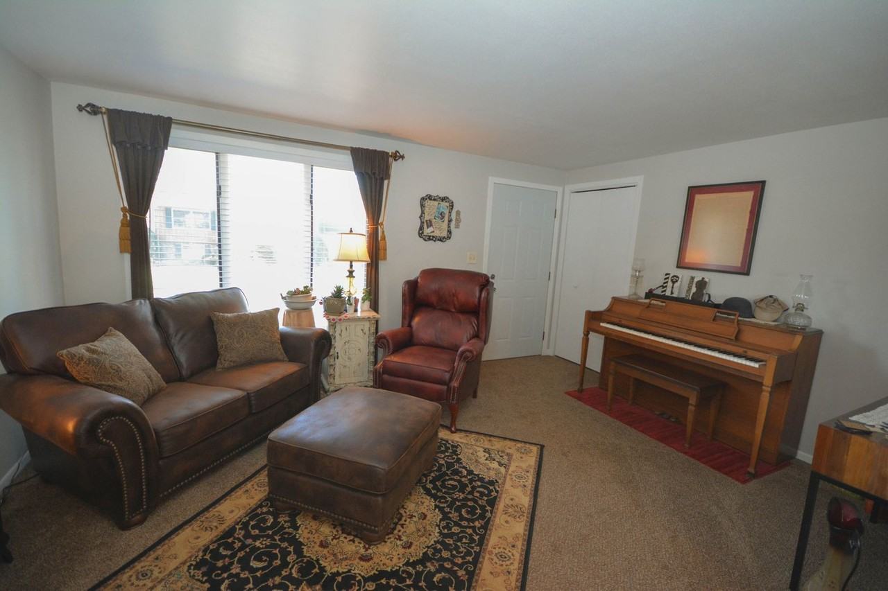 2110 26th Ave Nw - Photo 7 of 23