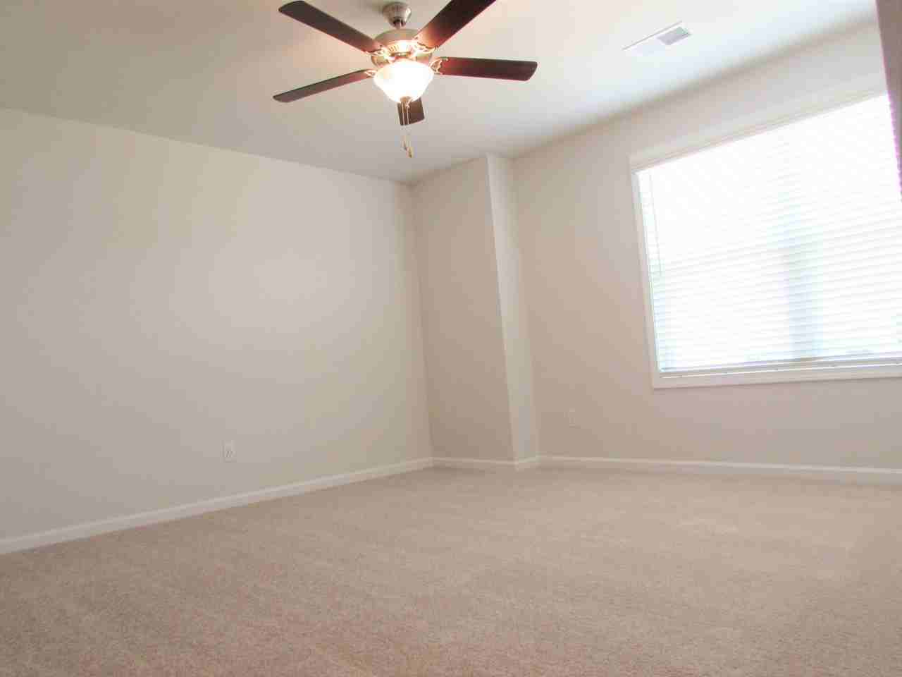 8164 8164 Sheffield Drive - 8164 Sheffield Drive - Photo 6 of 13