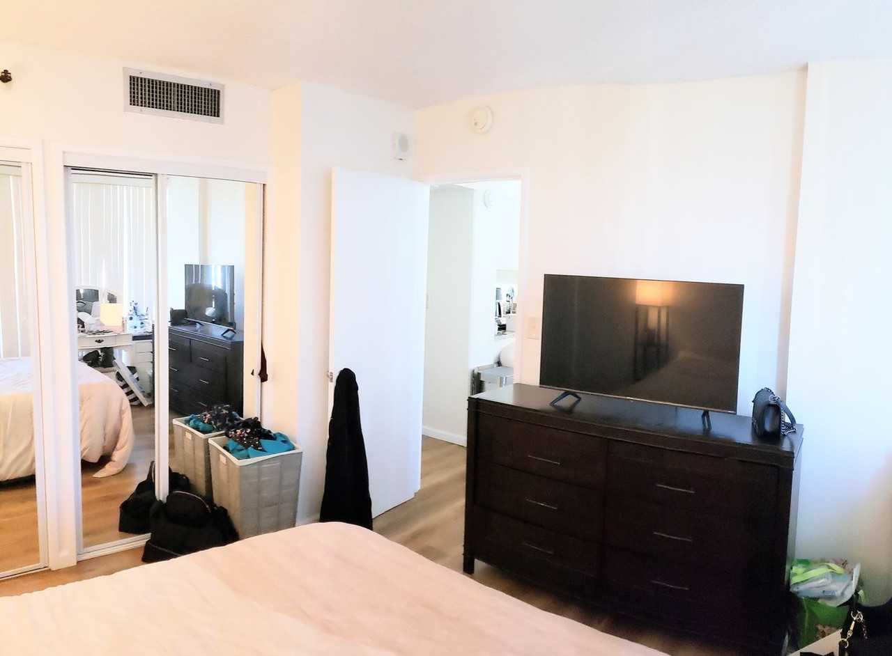 2499 Kapiolani Blvd #1106 - Photo 4 of 20