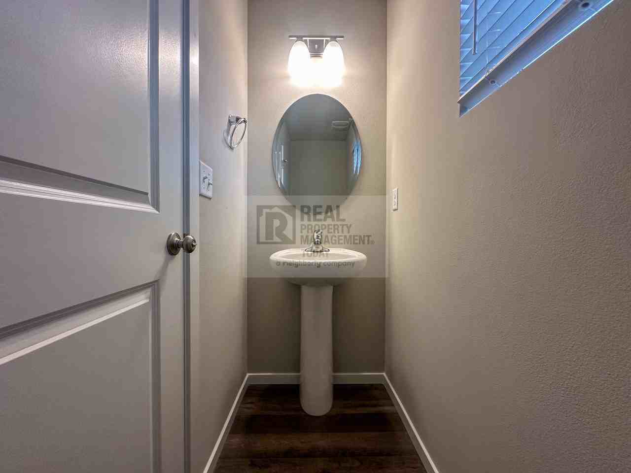 10707 183rd St E - Photo 7 of 17