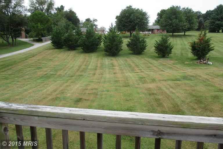 1386 Alison Ct - Photo 3 of 25