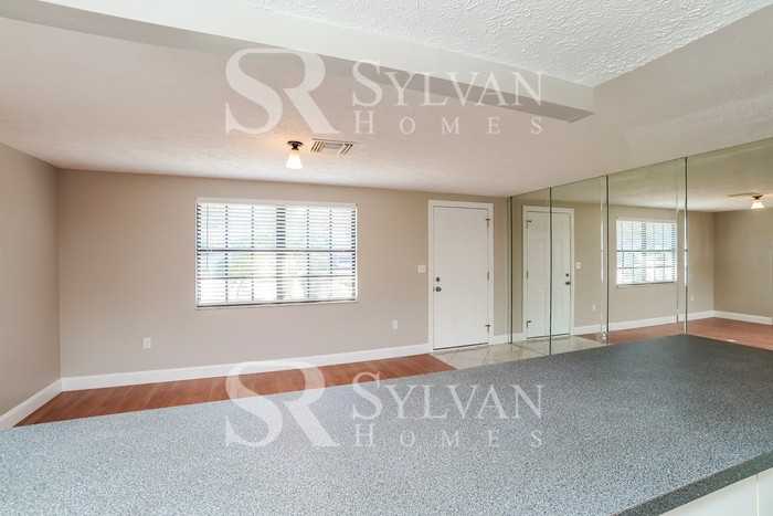 8729 Sabal Way - Photo 3 of 16