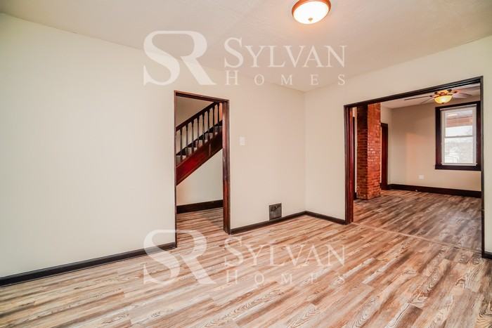 109 E Cross Ave - Photo 3 of 16