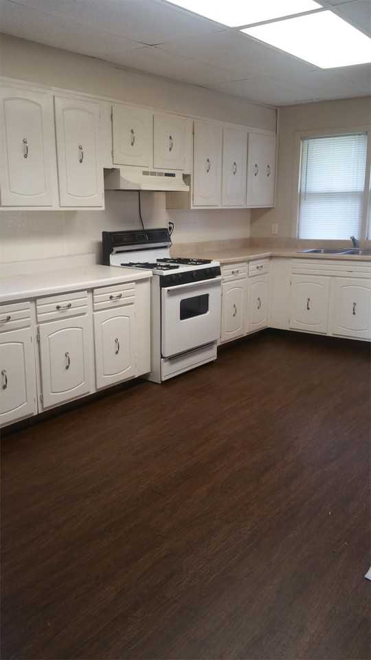 309 2nd Ave #1 - Photo 4 of 9