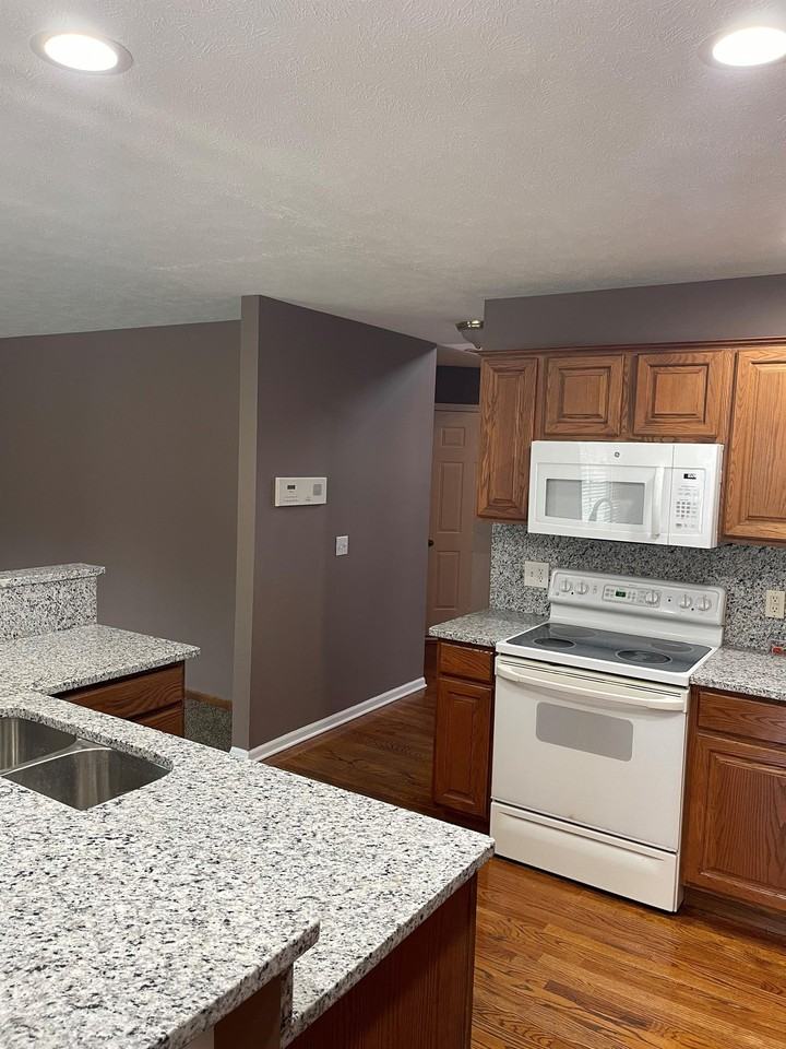 10011 S 100th Cir #1 - Photo 3 of 19