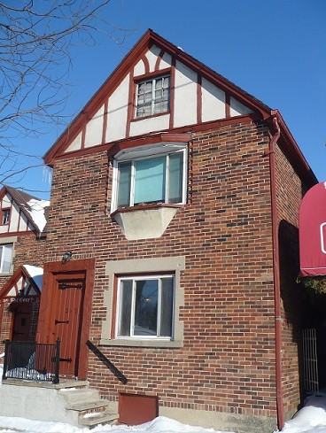 317 W Elm St #1 - Photo 3 of 7