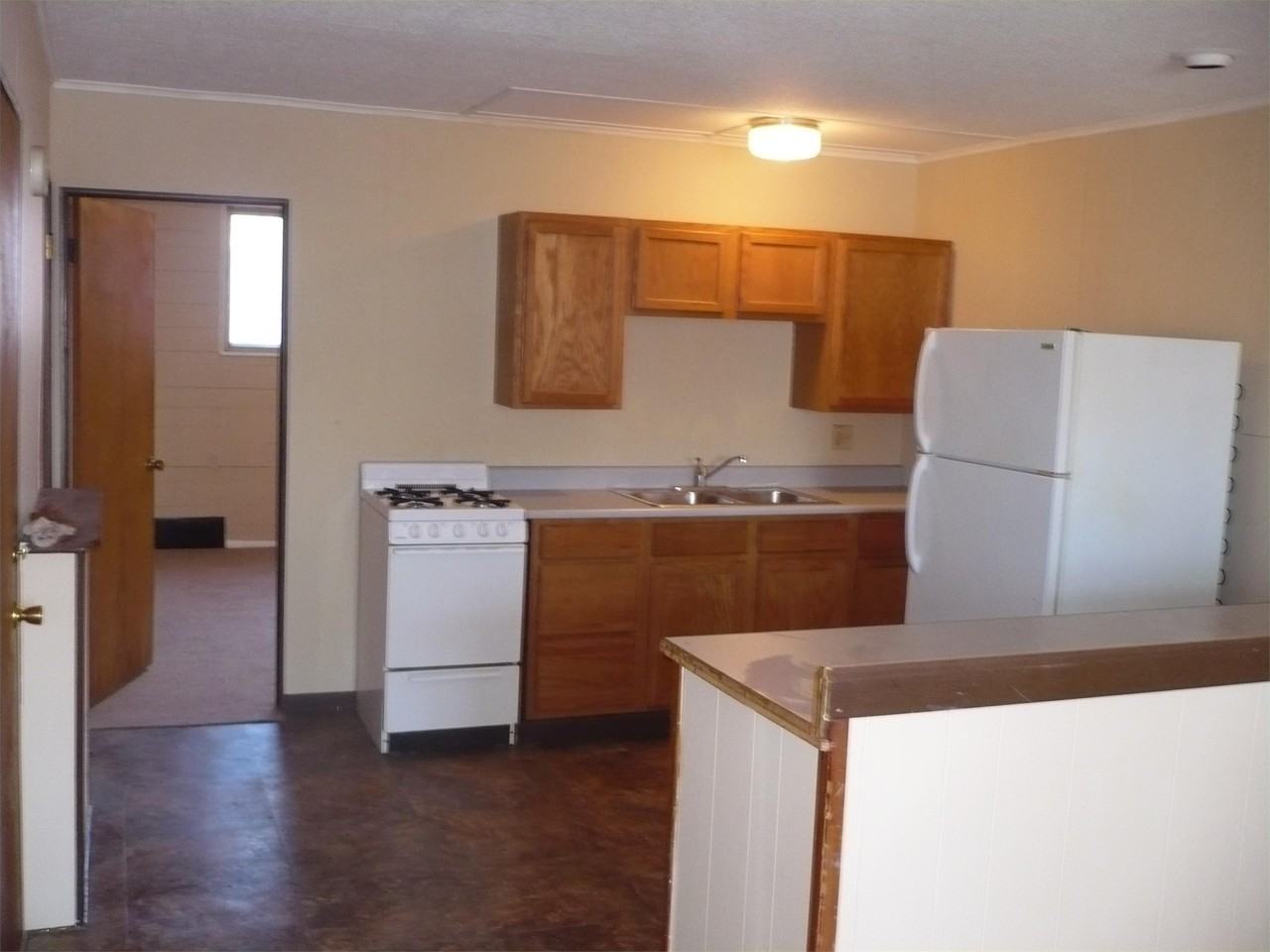 317 W Elm St #1 - Photo 6 of 7