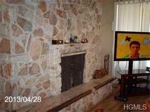 579 High Rd - Photo 3 of 10