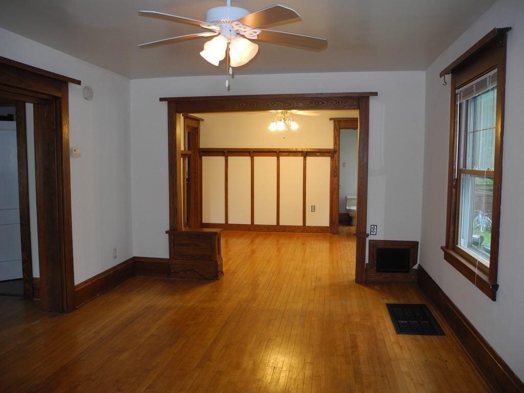 613 S Brooks St #NA - Photo 4 of 33