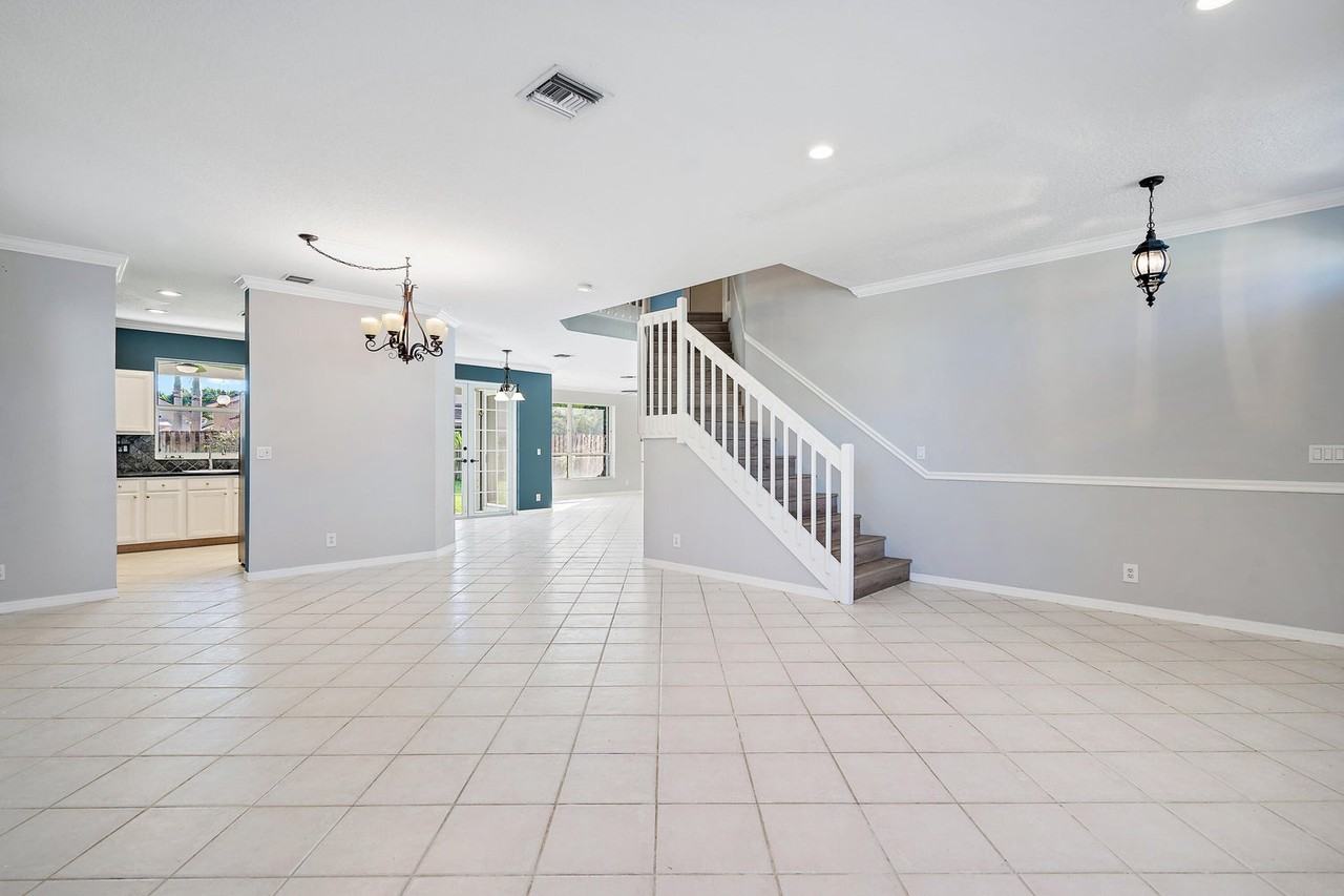 7650 Brunson Cir #NA - Photo 2 of 19