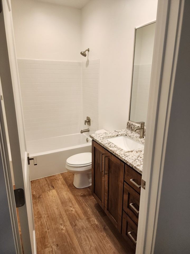 435 Stone Mountain Dr #24 - Photo 5 of 14