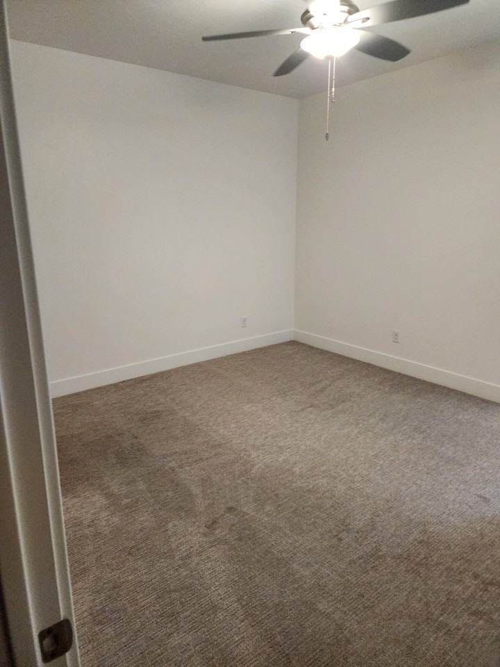 435 Stone Mountain Dr #24 - Photo 7 of 14