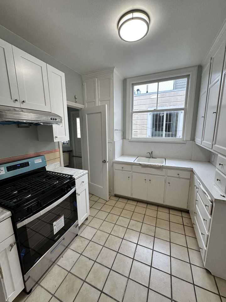 337 W Portal Ave #337 - Photo 7 of 16