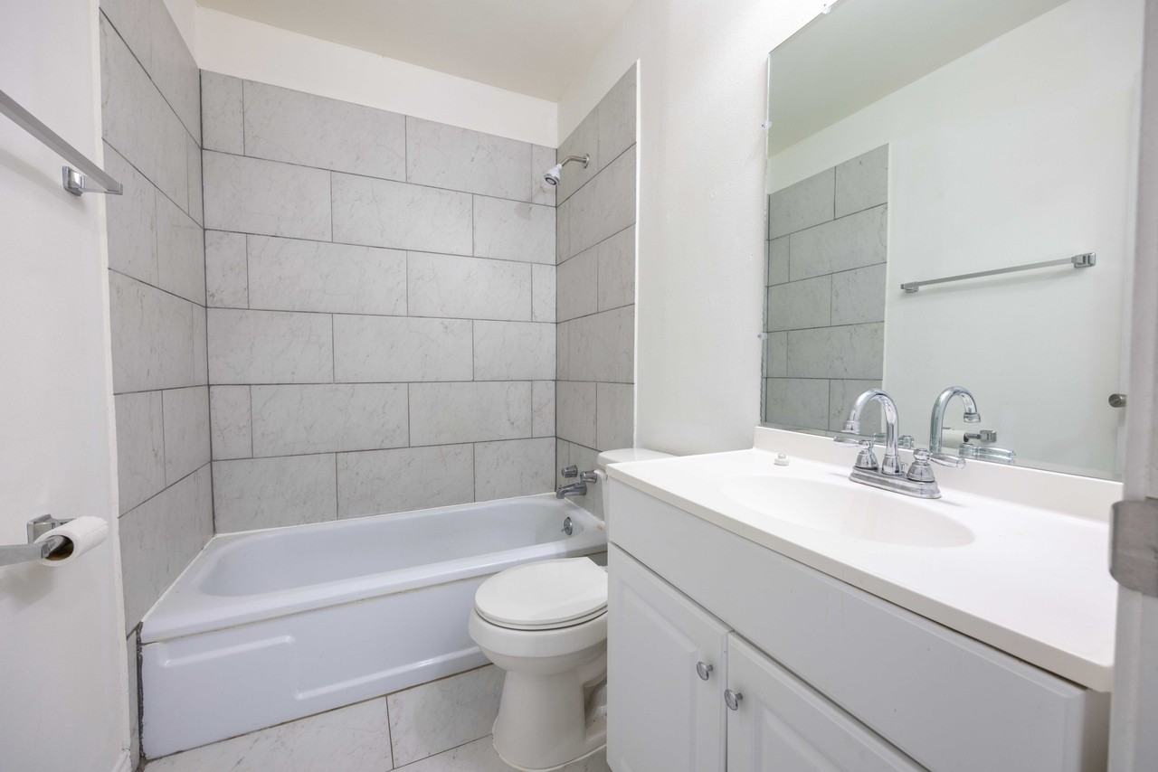 1404 Se 12th St #NA - Photo 3 of 23